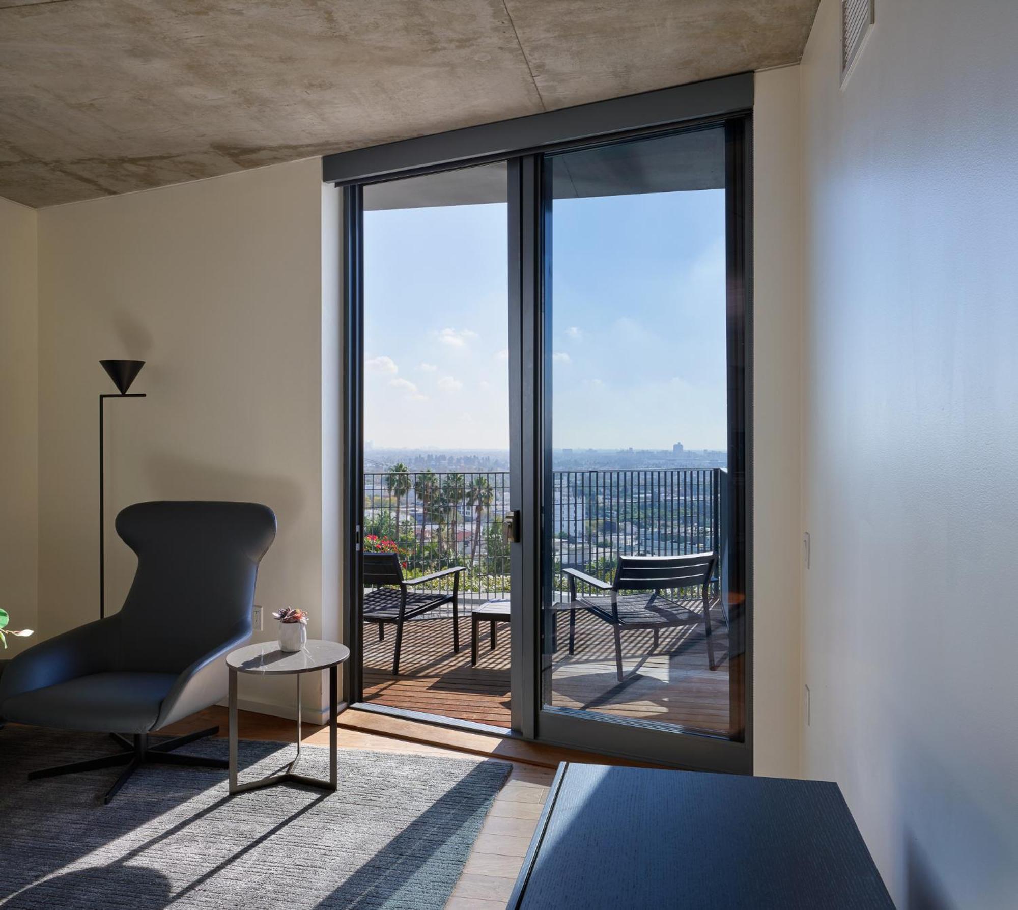 Aparthotel Aka West Hollywood 5*